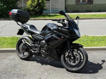 Yamaha XJ6 Diversion, r.v. 2012 - najeto pouze 26 000km