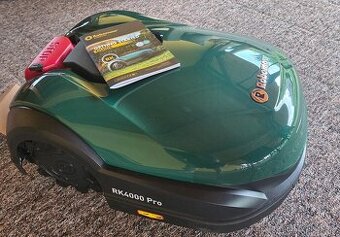 Robotická sekačka Robomow RK4000 Pro