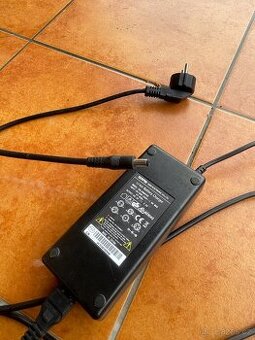 Nabíječka pro elektrokolo Crussis
