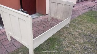 Úklid půdy - STARŠÍ POSTEL bílá - 1