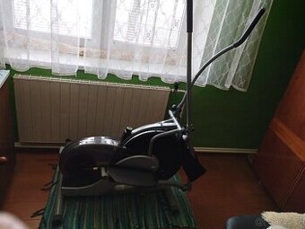 Eliptický trenažér