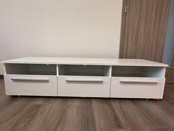 TV stolek