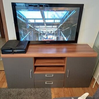 Komoda / tv