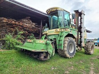 KRONE BIG M 2 samochodná sekačka, rok 2004