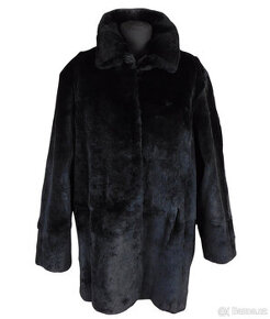 Pravý dámský černý kožich vel. XL