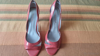 Červené lodičky DESKA Shock 37,5