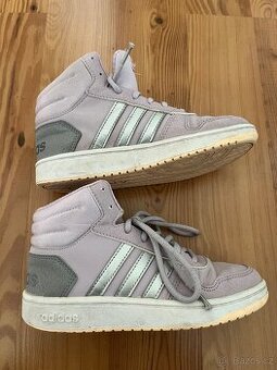 Dívčí kotníčkové botky Adidas vel.33