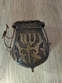 Mosazná kapsa na tuk.