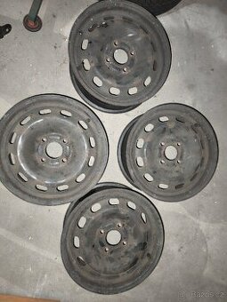 Disky kola Ford 4x108 r15 cena za vše