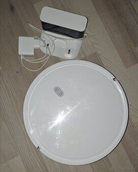 Robotický vysavač Xiaomi Vacuum E10 bílý