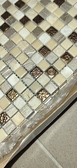 Keramicko kamenná mozaika