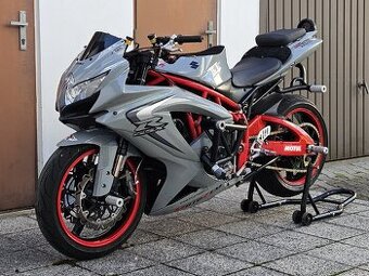 Suzuki GSX-R 750 K7 Stunt