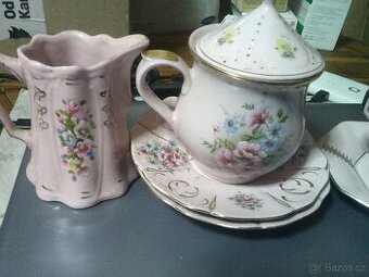 Starožitný růžový porcelán - Chodov
