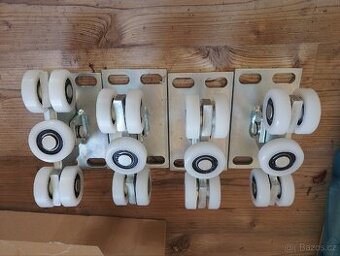 Vozíky na pojezdovou bránu