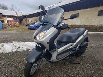 Yamaha 125 xmax