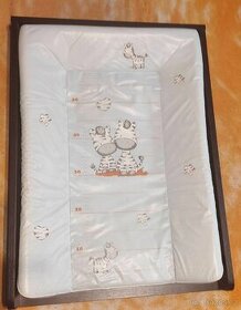 Přebalovací podložka, pult