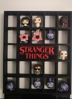 Stojan na figurky stranger Things x Kinder joy