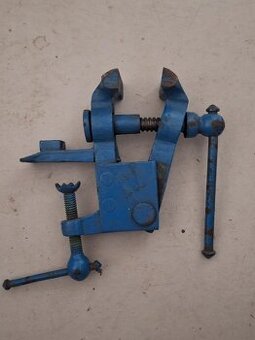 prodám kovářský svěrák