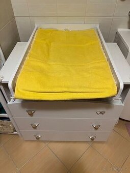 Přebalovací komoda