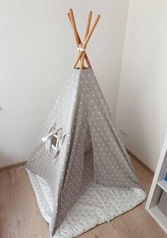 Prodám teepee stan Šedý