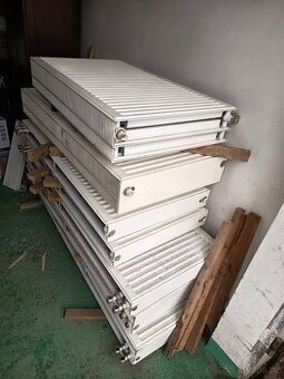 Dobrý den prodám radiátory různé délky.