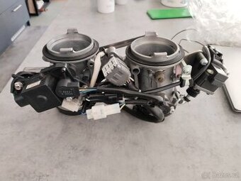 KTM 990 SUPER DUKE klapky, vstřikování