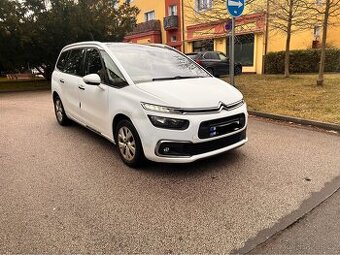 Citroën C4 Grand Picasso Rok 2017 1.6. Benzín najeto 230 tis