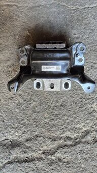 Silentblok převodovky škoda octavia 3