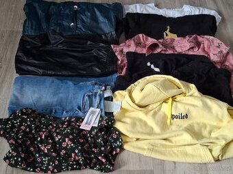 Balík 9 ks dámského M