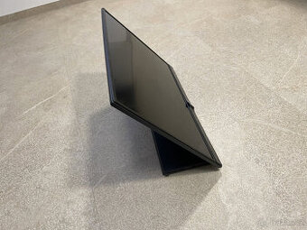 Přenosný 15,6" ASUS MB16QHG