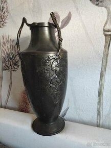 Bronzová dekorativní váza