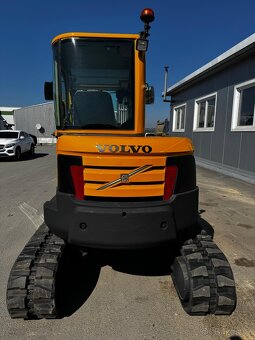 Pásový bagr ,minibagr 5 tun Volvo ECR 48C