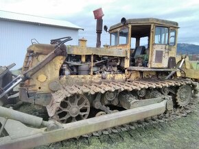ČTZ BAZ T-180 Stalinec Buldozer