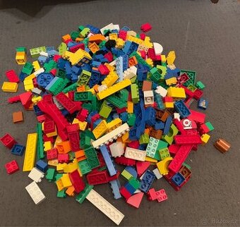 LegoDuplo mix různých kostek 16kg