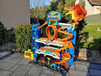 Hot Wheels závodní dráha s drakem / REZERVOVÁNO