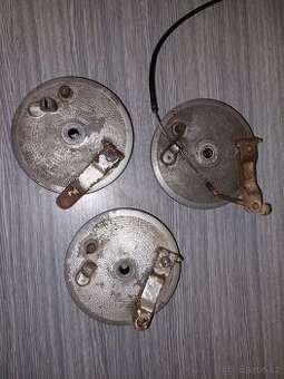 Jawa 50 pionyr, mustang - brzdovy stit kola