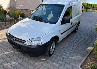 Opel Combo 1,3 CDTi naj: 71000km, Tažné nafta