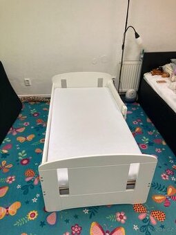 Dětská postel + úložný prostor + matrace + rošt