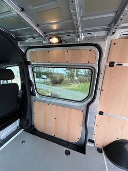 Mercedes sprinter dřevěné obložení
