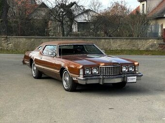 Ford Thunderbird