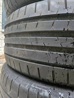 205/50R17 89V Vredestein