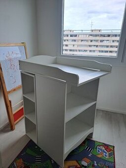 Komoda s přebalovacím pultem IKEA