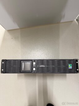 CyberPower PR2200ELCDRT2U