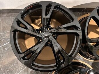 original r20 Audi e tron etron GT 5x130 4J3601025A