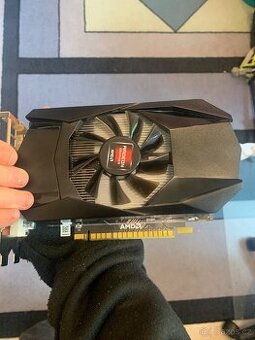 AMD Radeon HD 7670 4GB DDR5 - 1