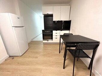 krásný byt 1+kk, 25m2 v ul. Poděbradská, Praha 9 - Vysočany