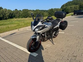 Yamaha FZ6 S2 najeto jen 15 tis km - top stav