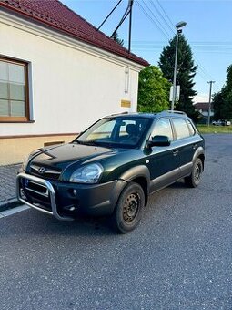 Tucson 2010 2.0 Crdi 110kw 4x4, tažné zařízení, pěkný stav