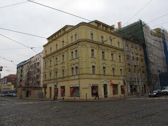 Komunardů 24, Holešovice