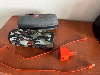 JBL Charge 3 + case